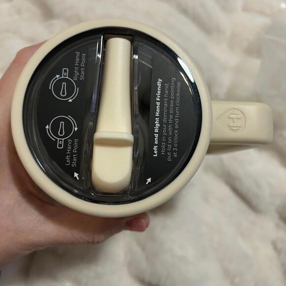 HydroJug Cream Strawberry Traveler 20oz - Picture 3 of 4